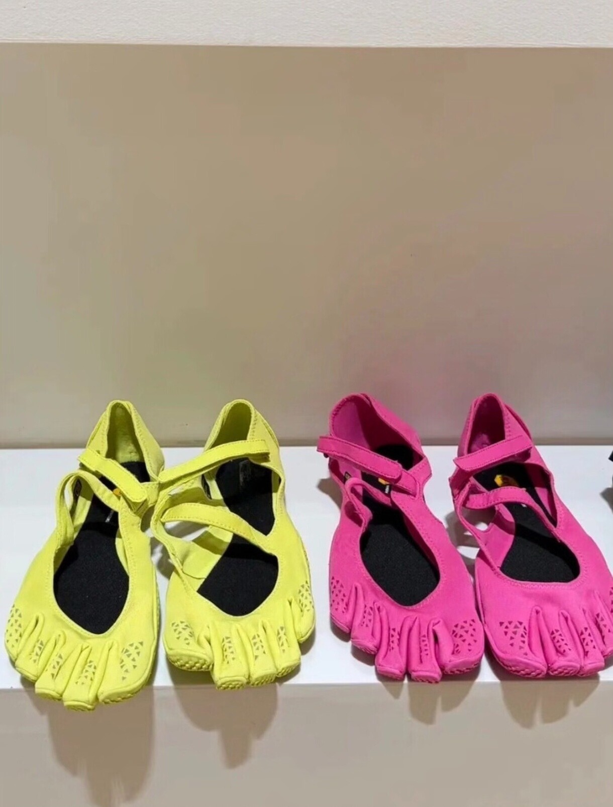 Original Five Fingers Women's  - Sneaker Care Set review and price